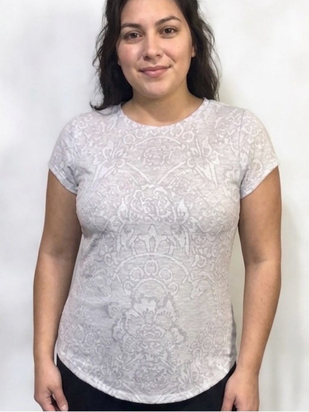 Simply Vera VeraWang Gray Patterned Women's Top Size Small